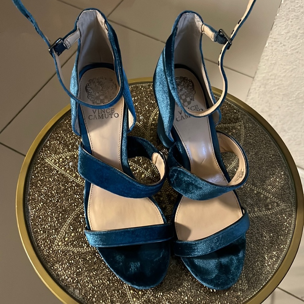 Nice turquoise Vince Camuto sandal avaiable for purchase .